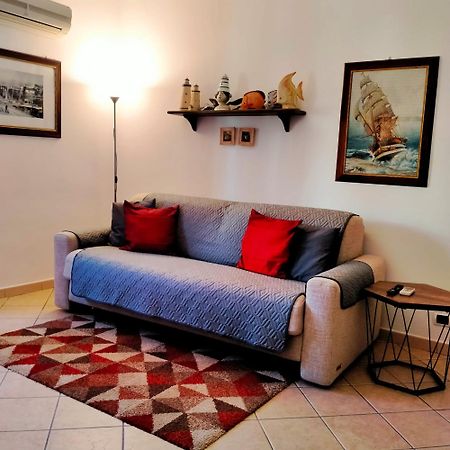 Pm 12 Via Achille Grandi Guest House Alghero Exteriör bild