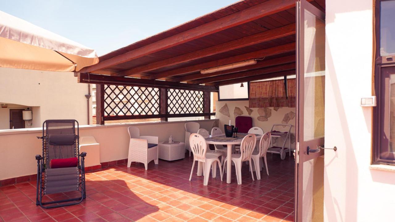 Pm 12 Via Achille Grandi Guest House Alghero Exteriör bild
