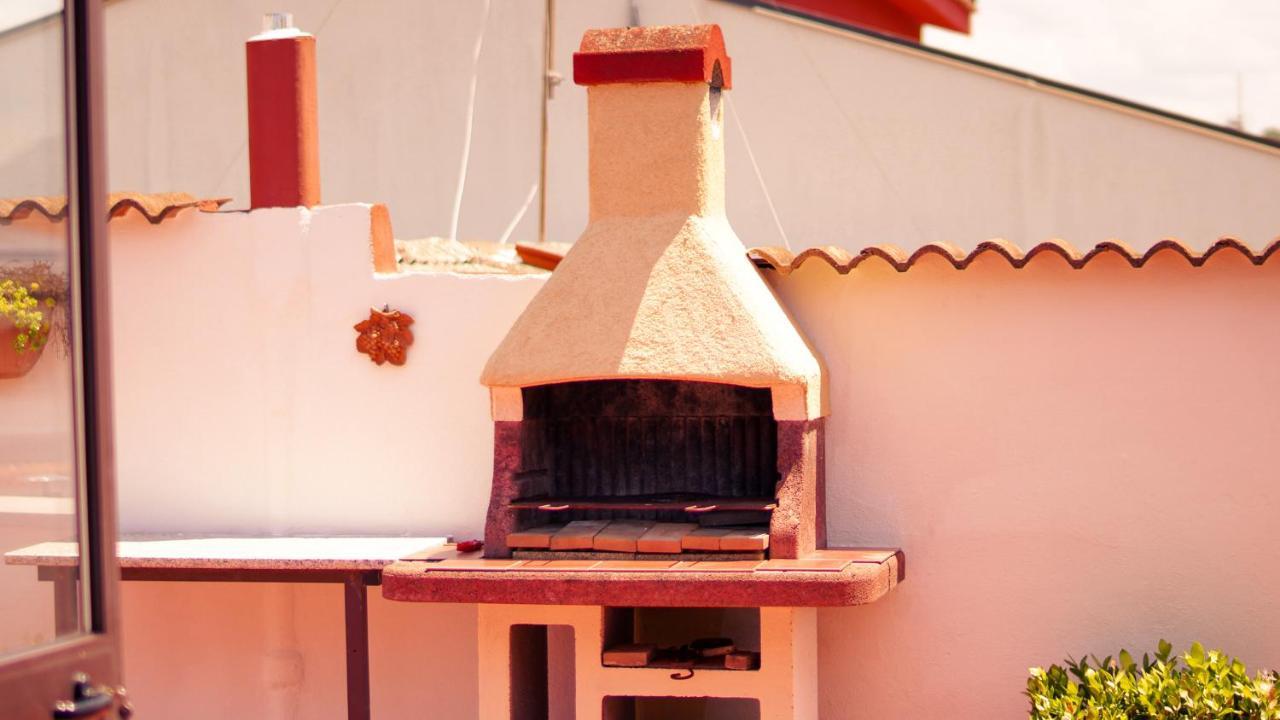 Pm 12 Via Achille Grandi Guest House Alghero Exteriör bild